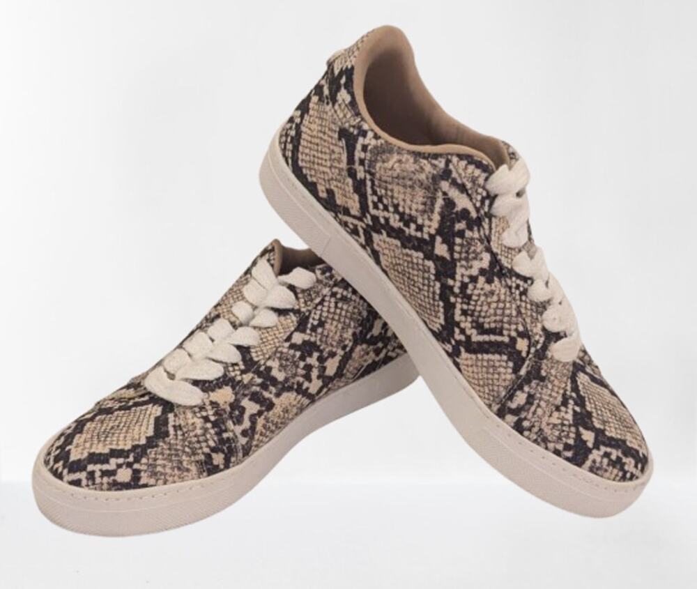 Womens STEVE MADDEN Fabric Snake Skin Python Print Lace Up Shoes / Sneakers 7M